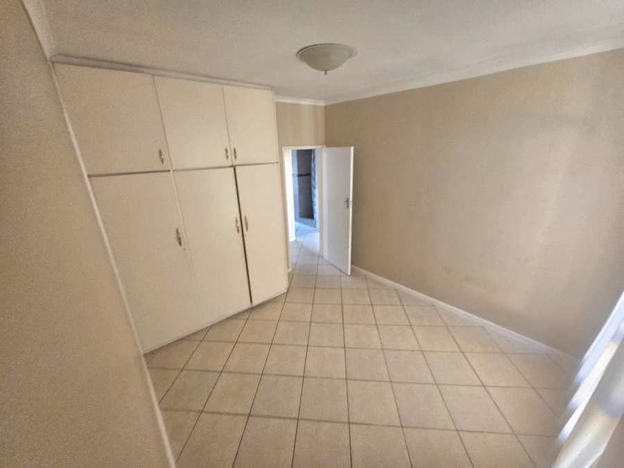 4 Bedroom Property for Sale in Vierlanden Western Cape
